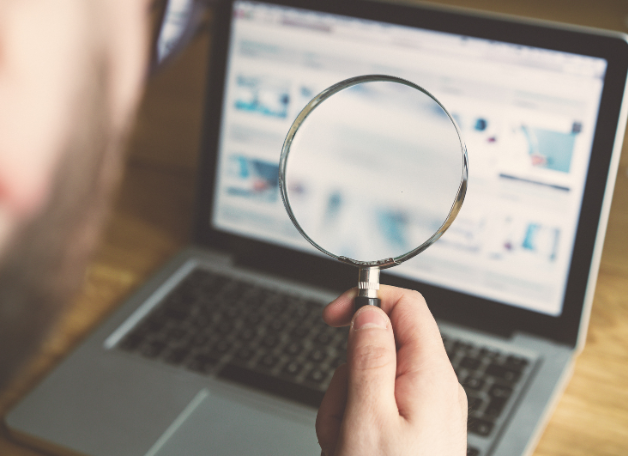 Keresőoptimalizálás vizsgálata – SEO audit nagyítóval a weboldalon